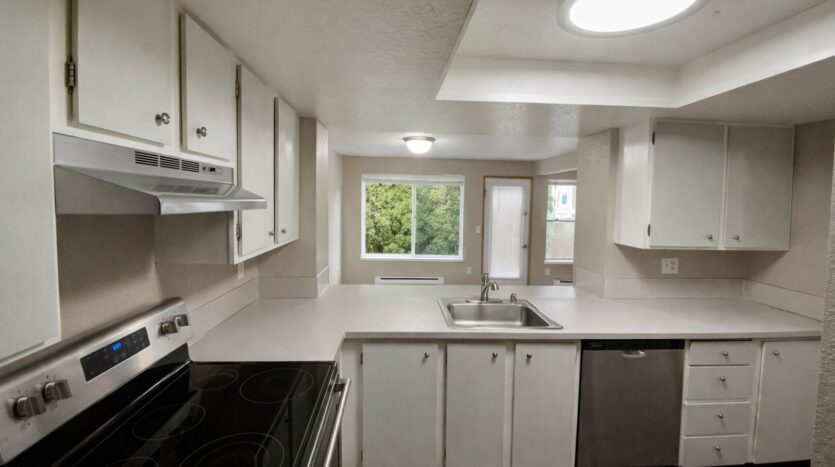 16302 2nd Pl W Unit B - Lynnwood - Washington - 3 bed, 1.5 bath rental property