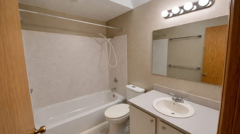 16302 2nd Pl W Unit B - Lynnwood - Washington - 3 bed, 1.5 bath rental property