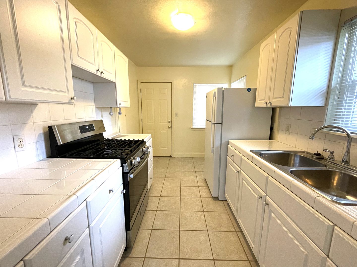 1633-1639 Hornblend St. - San Diego - California - 1 bed, 1 bath rental property