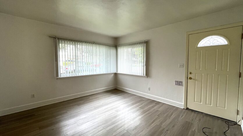 1633-1639 Hornblend St. - San Diego - California - 1 bed, 1 bath rental property