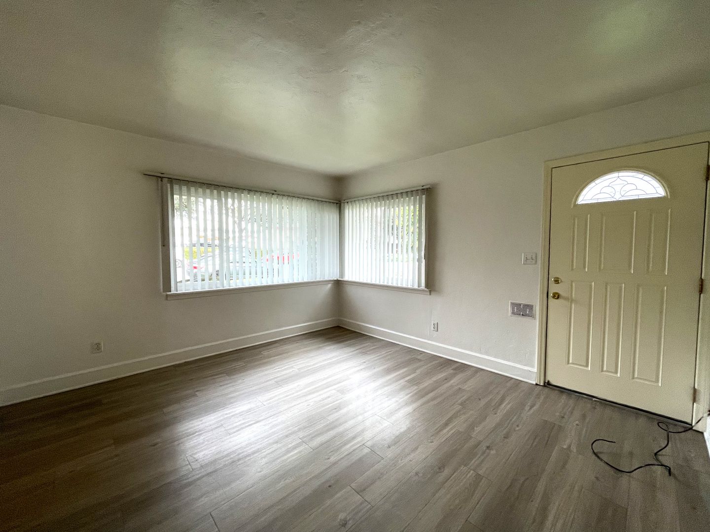 1633-1639 Hornblend St. - San Diego - California - 1 bed, 1 bath rental property