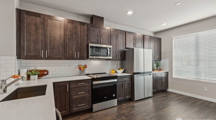 1831 100th St SW Unit A - Everett - Washington - 2 bed, 2.5 bath rental property