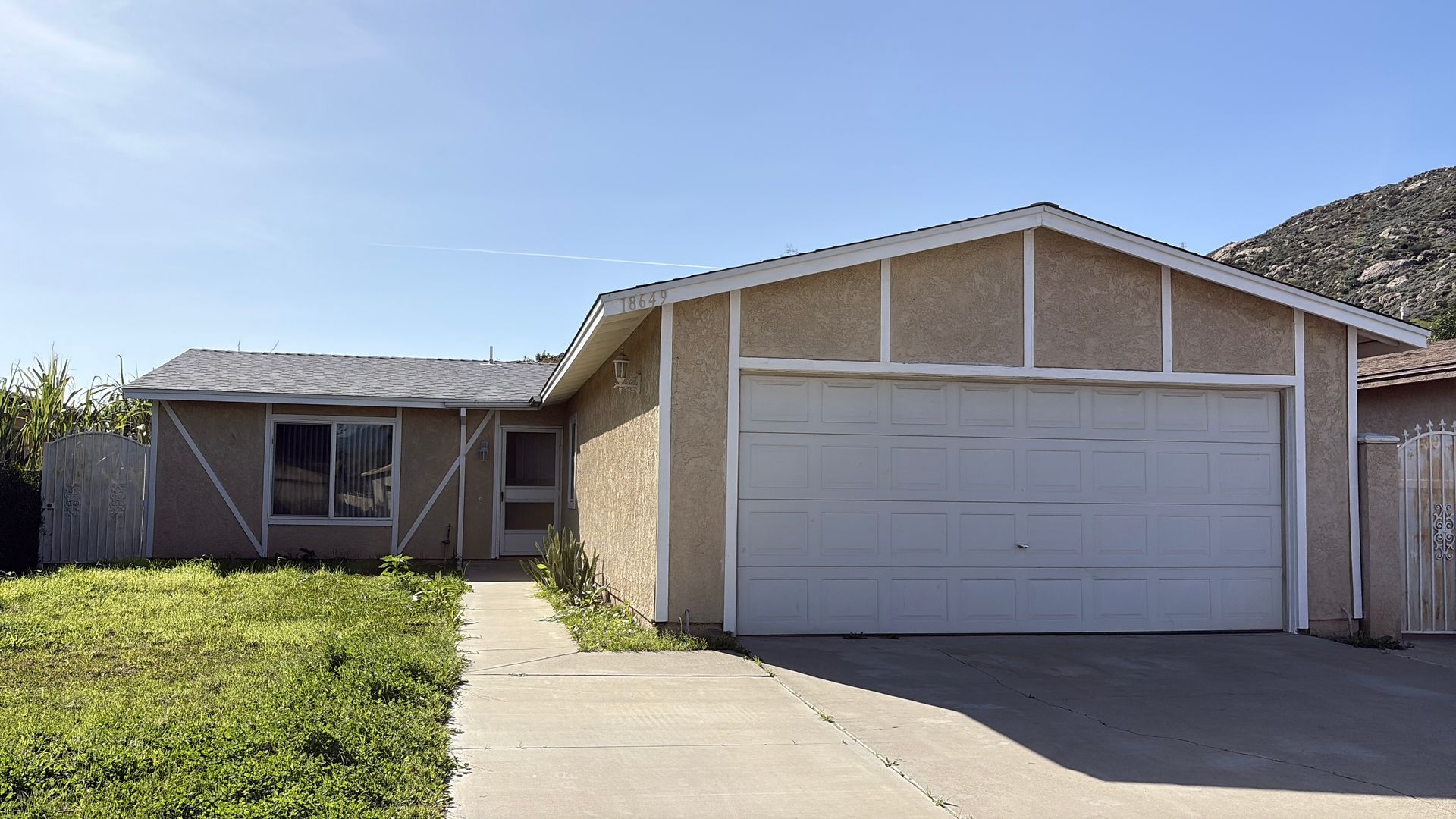 18649 6th St - Bloomington - California - 4 bed, 2 bath rental property