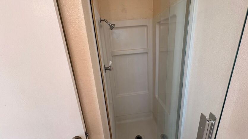 18649 6th St - Bloomington - California - 4 bed, 2 bath rental property