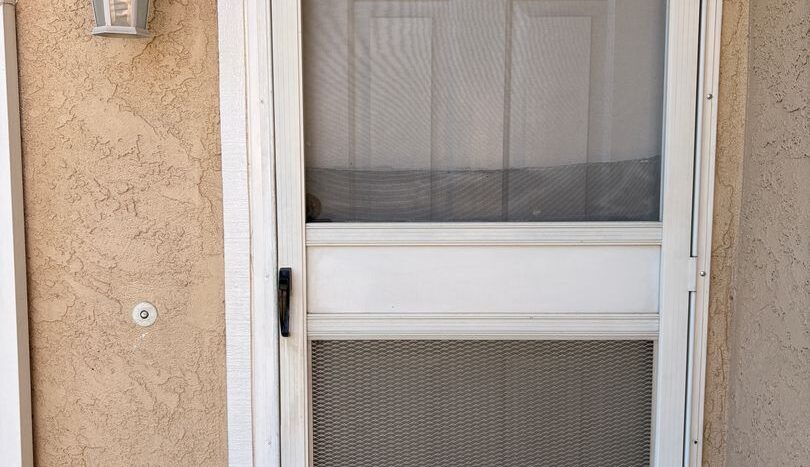 18649 6th St - Bloomington - California - 4 bed, 2 bath rental property