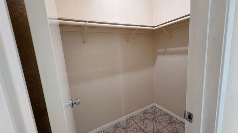 18649 6th St - Bloomington - California - 4 bed, 2 bath rental property