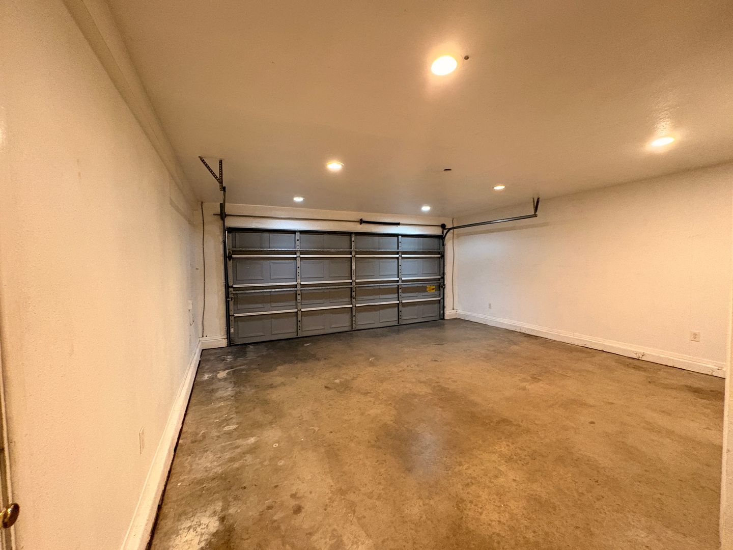 18649 6th St - Bloomington - California - 4 bed, 2 bath rental property