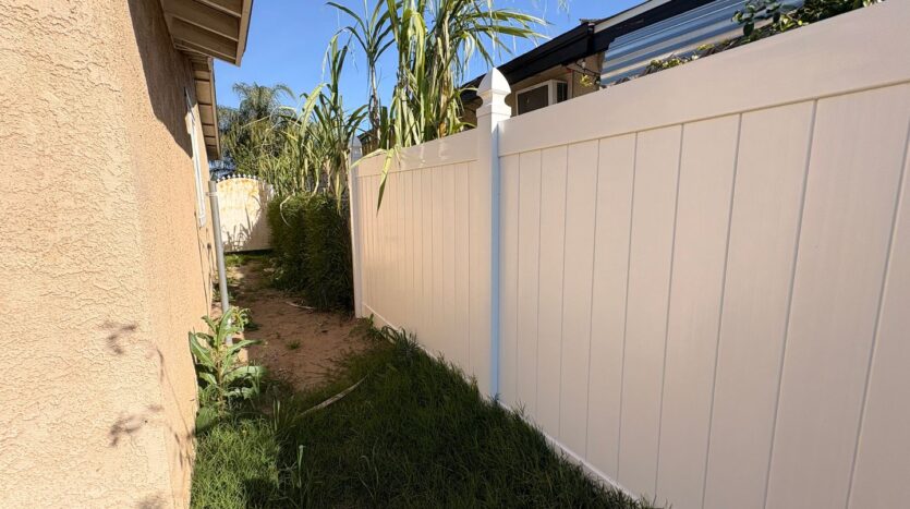 18649 6th St - Bloomington - California - 4 bed, 2 bath rental property