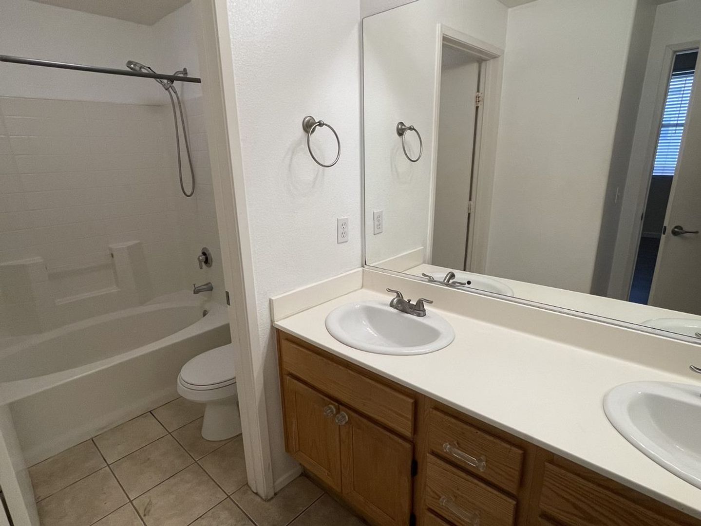 1875 Cannes Pl Unit #324 - Chula Vista - California - 2 bed, 2 bath rental property