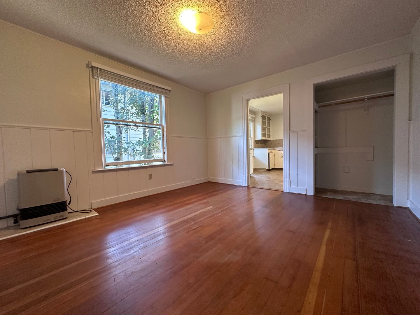 2038 SE Madison Street -  Unit 1 - Portland - Oregon - 1 bath rental property