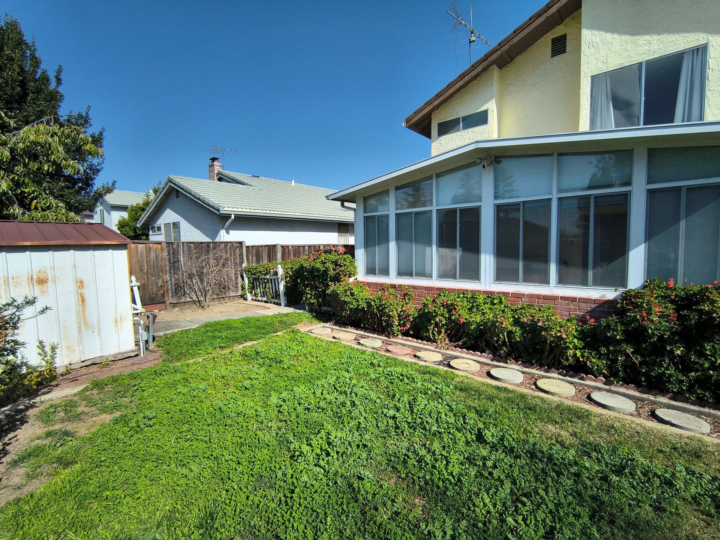 2077 Mesa Verde Dr - Milpitas - California - 4 bed, 3 bath rental property