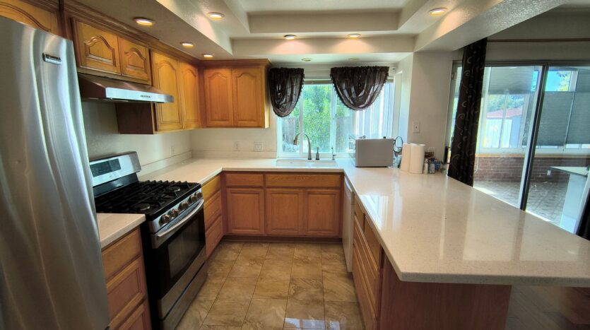 2077 Mesa Verde Dr - Milpitas - California - 4 bed, 3 bath rental property