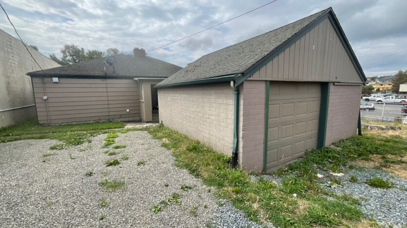 2084 Main St - Ferndale - Washington - 2 bed, 1 bath rental property