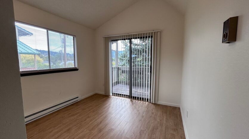 2111 Knox Ave. - 5 - Bellingham - Washington - 3 bed, 1.5 bath rental property
