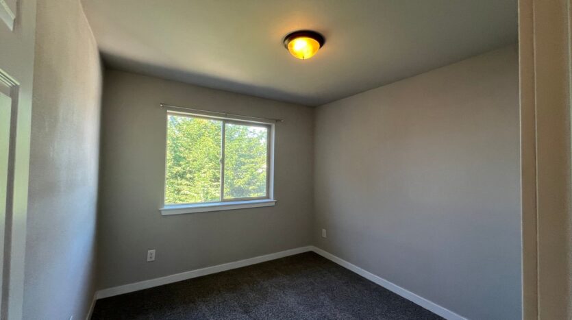 2142 Woburn - Bellingham - Washington - 5 bed, 2 bath rental property
