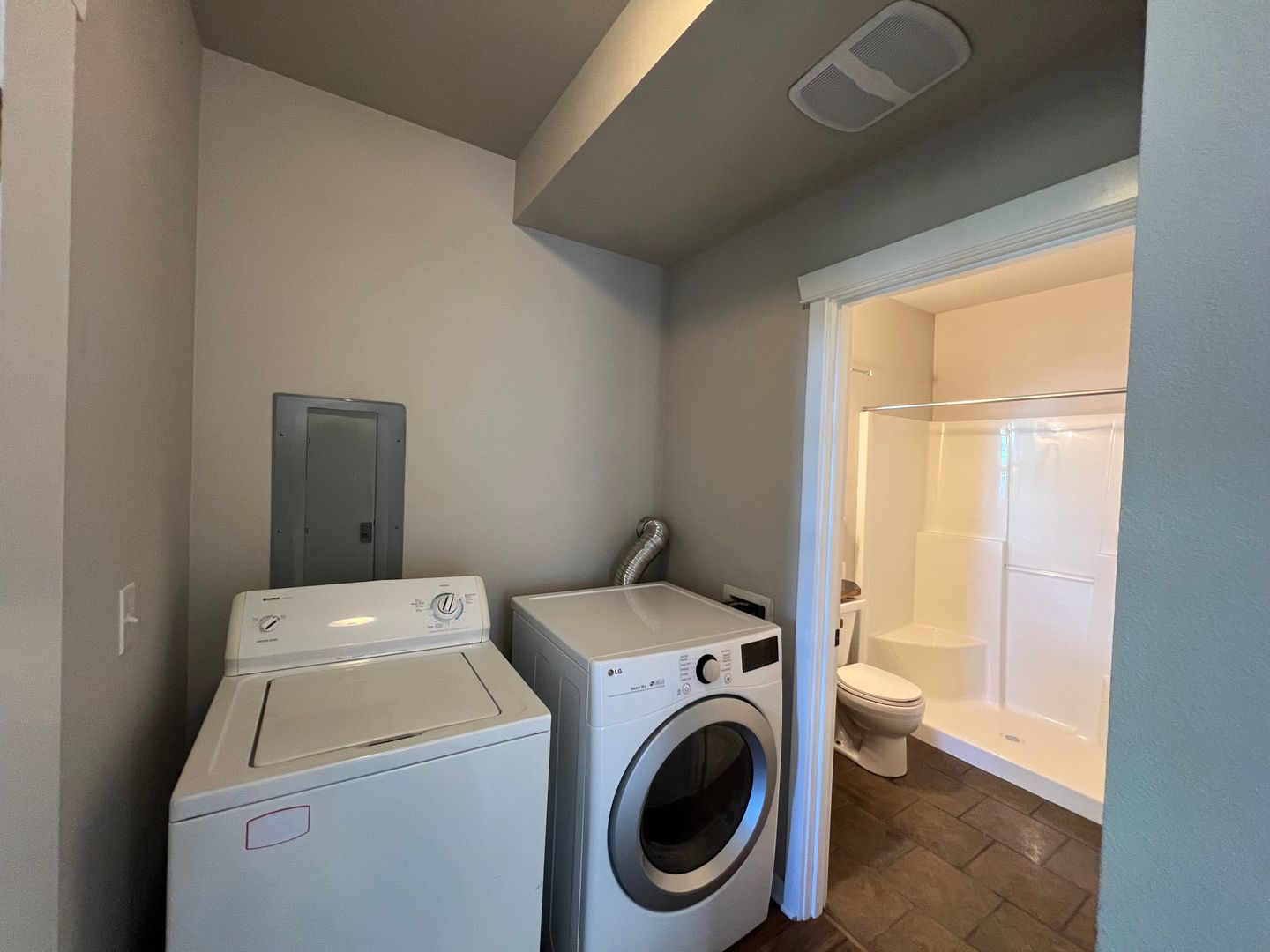 2142 Woburn - Bellingham - Washington - 5 bed, 2 bath rental property