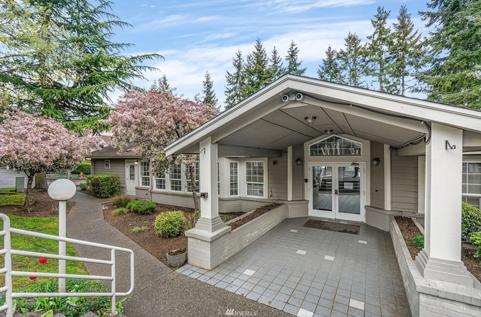 215 100th St. SW #D305 - Everett - Washington - 2 bed, 2 bath rental property