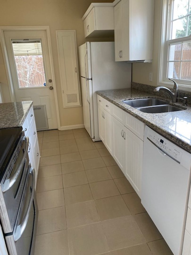 2184 Vale St - Reno - Nevada - 2 bed, 1 bath rental property