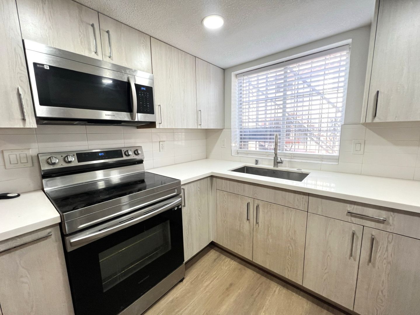 2201 Sun Ave Unit B - North Las Vegas - Nevada - 2 bed, 2 bath rental property