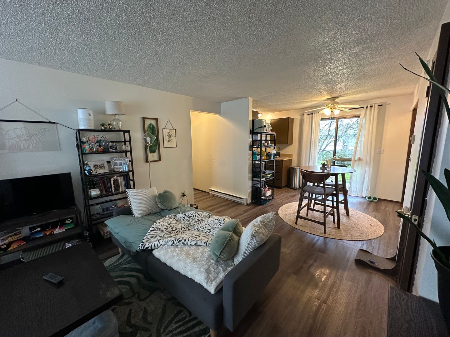 2328 Queen St. - 5 - Bellingham - Washington - 1 bed, 1 bath rental property