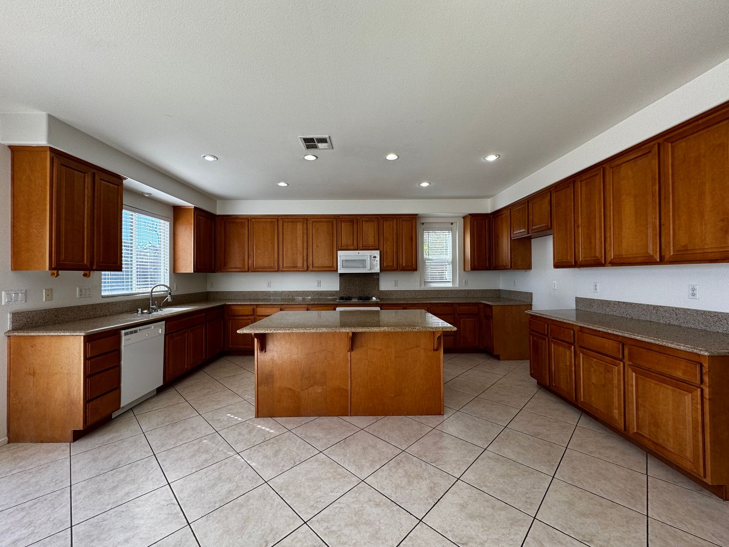 23382 Saratoga Springs Pl - Murrieta - California - 4 bed, 3 bath rental property