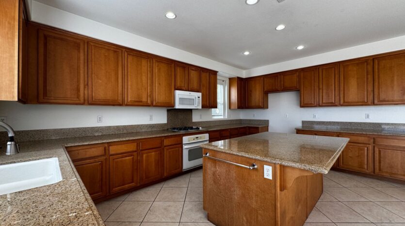 23382 Saratoga Springs Pl - Murrieta - California - 4 bed, 3 bath rental property