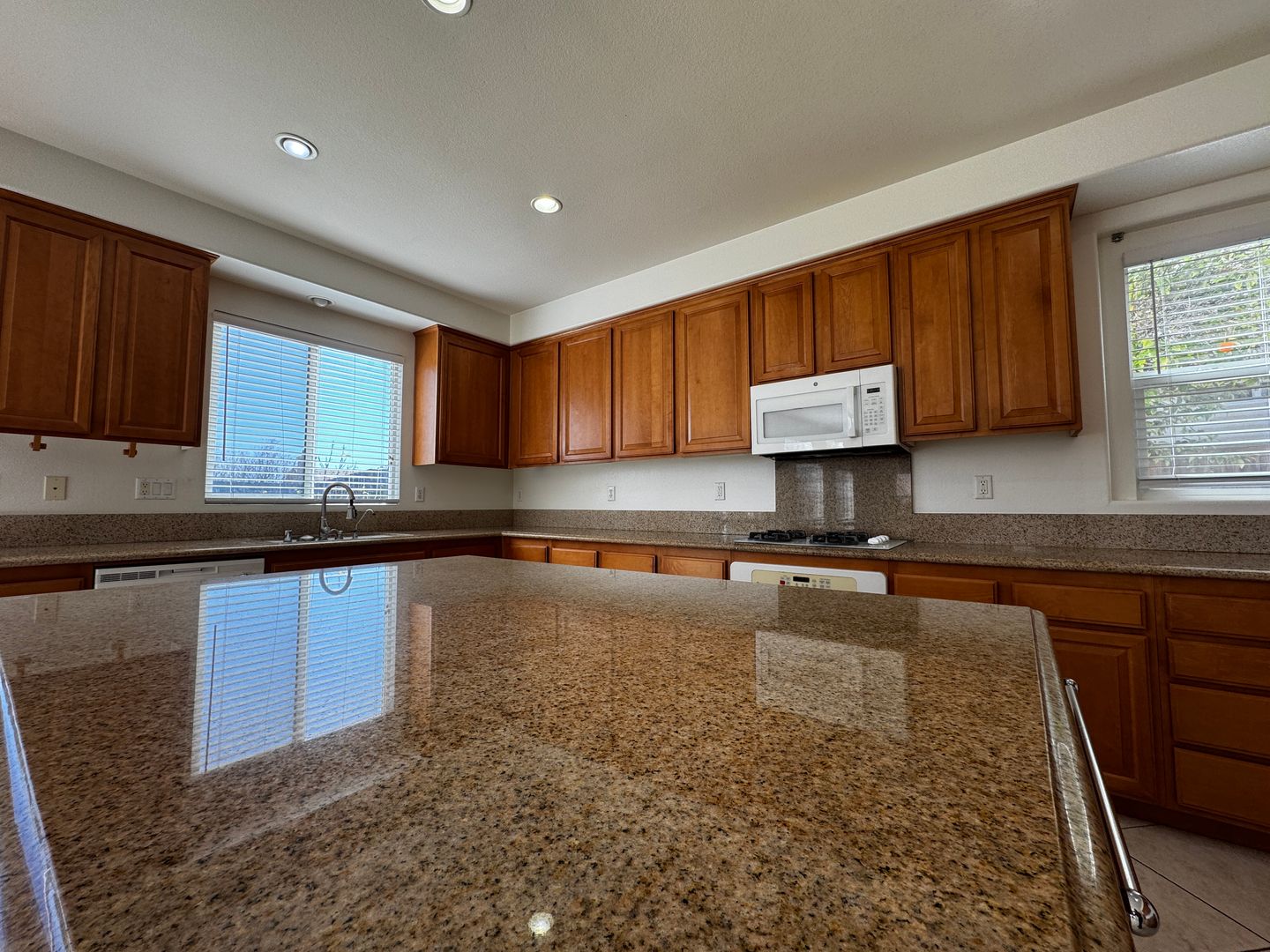 23382 Saratoga Springs Pl - Murrieta - California - 4 bed, 3 bath rental property