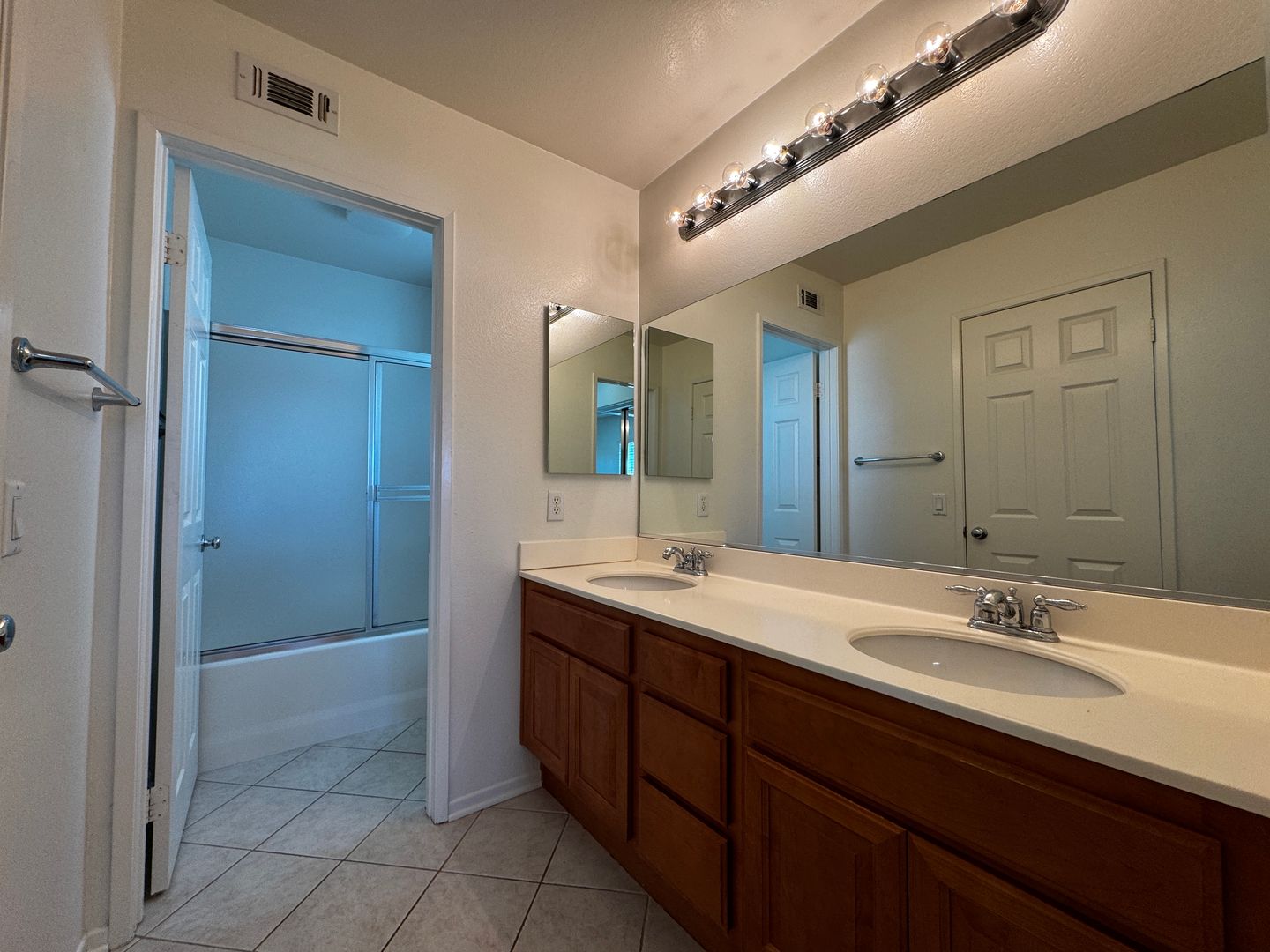 23382 Saratoga Springs Pl - Murrieta - California - 4 bed, 3 bath rental property