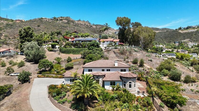 2342 Carioca Place - Vista - California - 6 bed, 4.5 bath rental property