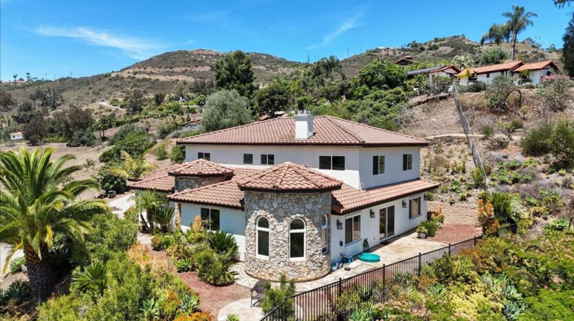 2342 Carioca Place - Vista - California - 6 bed, 4.5 bath rental property