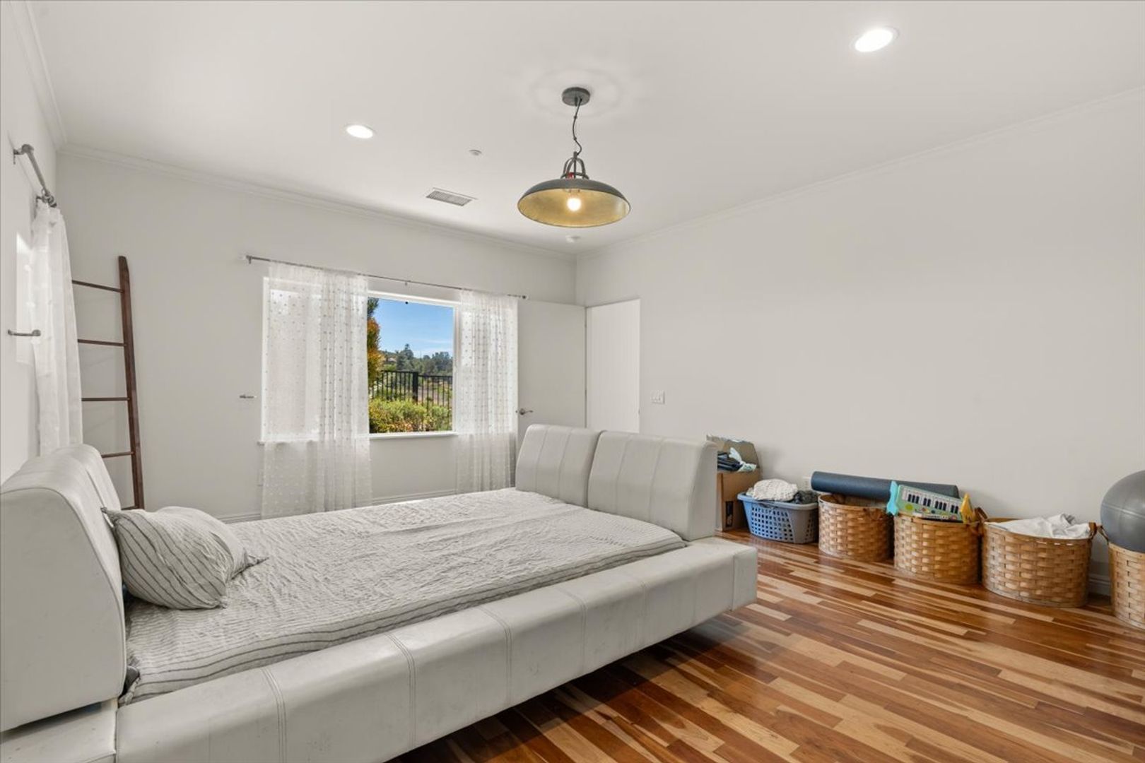 2342 Carioca Place - Vista - California - 6 bed, 4.5 bath rental property