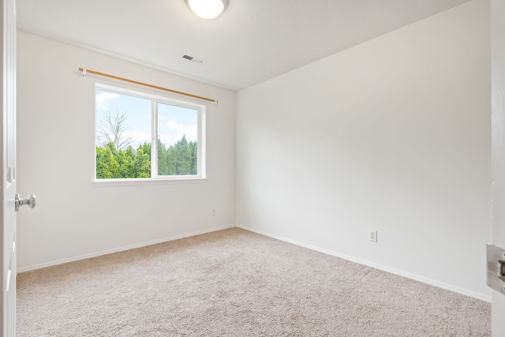 2378 NW 168th Place - Beaverton - Oregon - 3 bed, 2.5 bath rental property