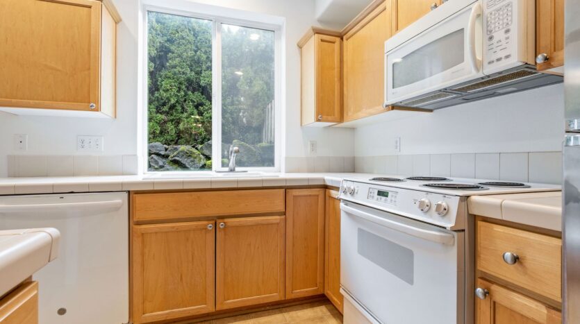 2378 NW 168th Place - Beaverton - Oregon - 3 bed, 2.5 bath rental property