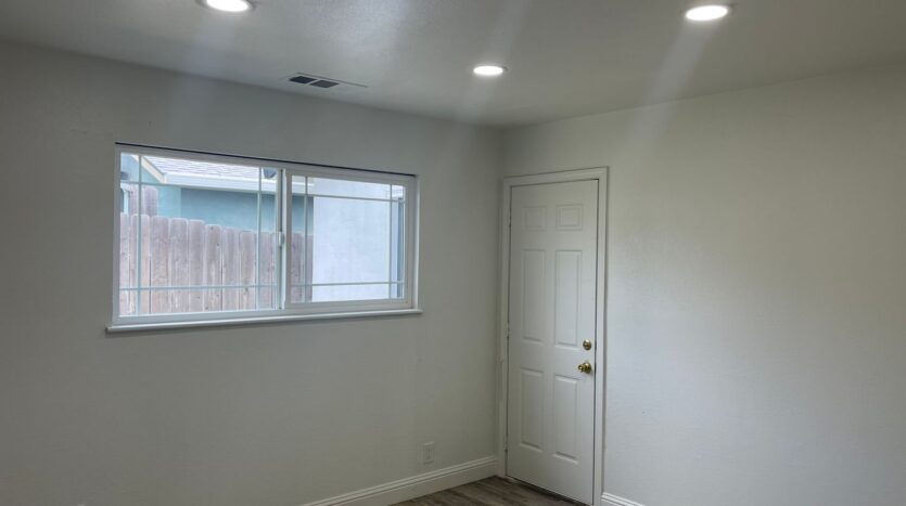 239 E 20th St - ST T 239 - Tracy - California - 3 bed, 1.5 bath rental property