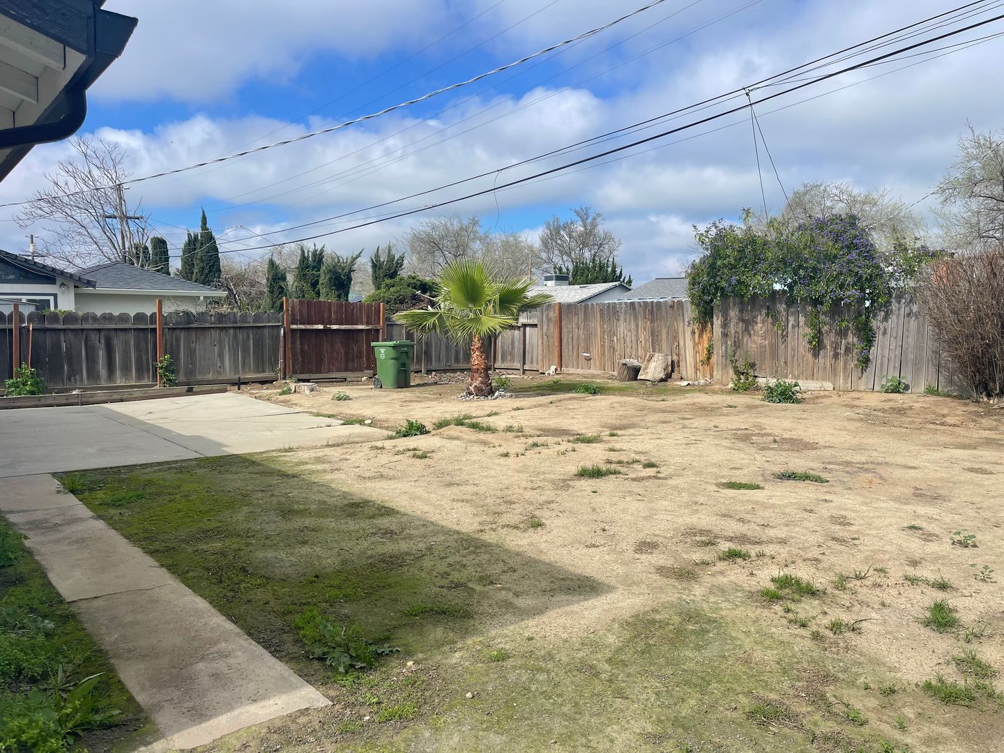 239 E 20th St - ST T 239 - Tracy - California - 3 bed, 1.5 bath rental property