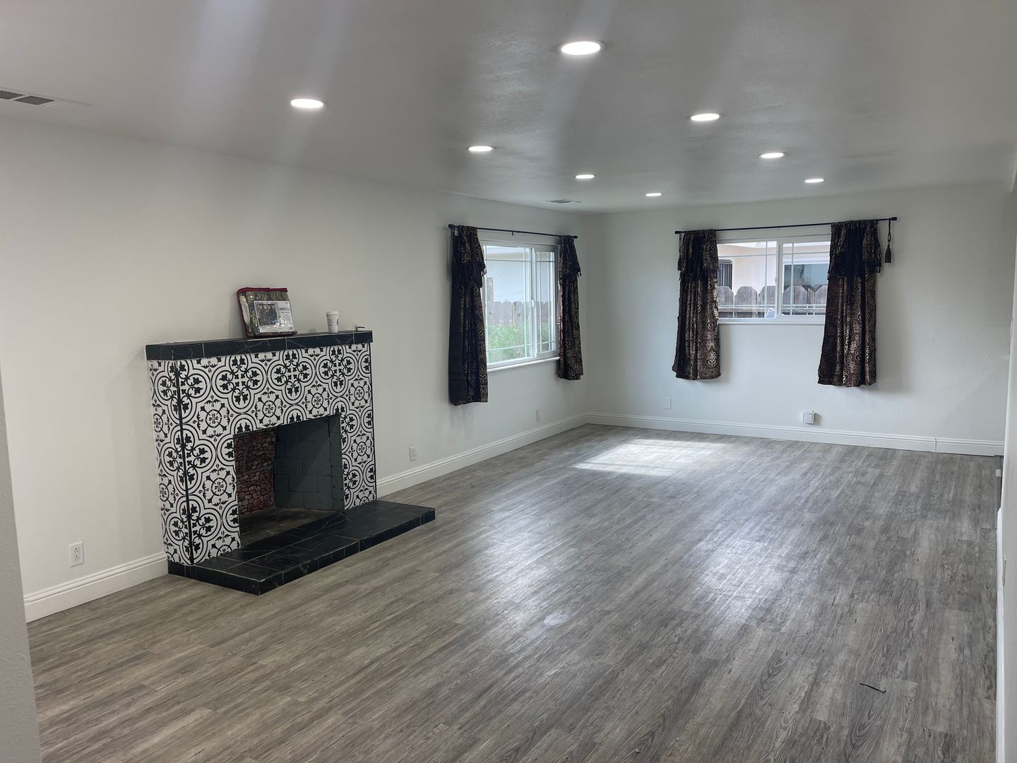 239 E 20th St - ST T 239 - Tracy - California - 3 bed, 1.5 bath rental property