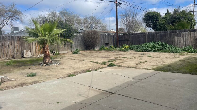 239 E 20th St - ST T 239 - Tracy - California - 3 bed, 1.5 bath rental property