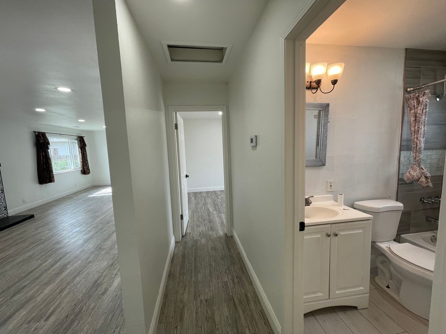 239 E 20th St - ST T 239 - Tracy - California - 3 bed, 1.5 bath rental property