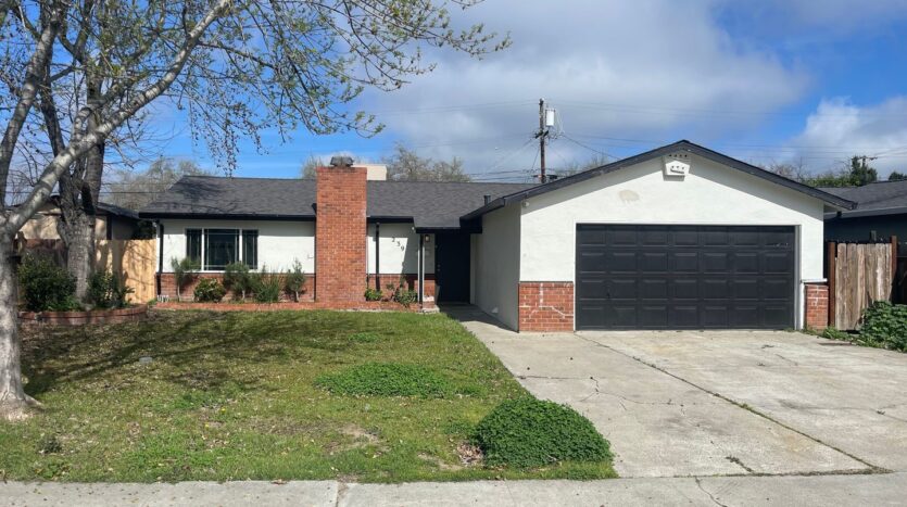 239 E 20th St - ST T 239 - Tracy - California - 3 bed, 1.5 bath rental property