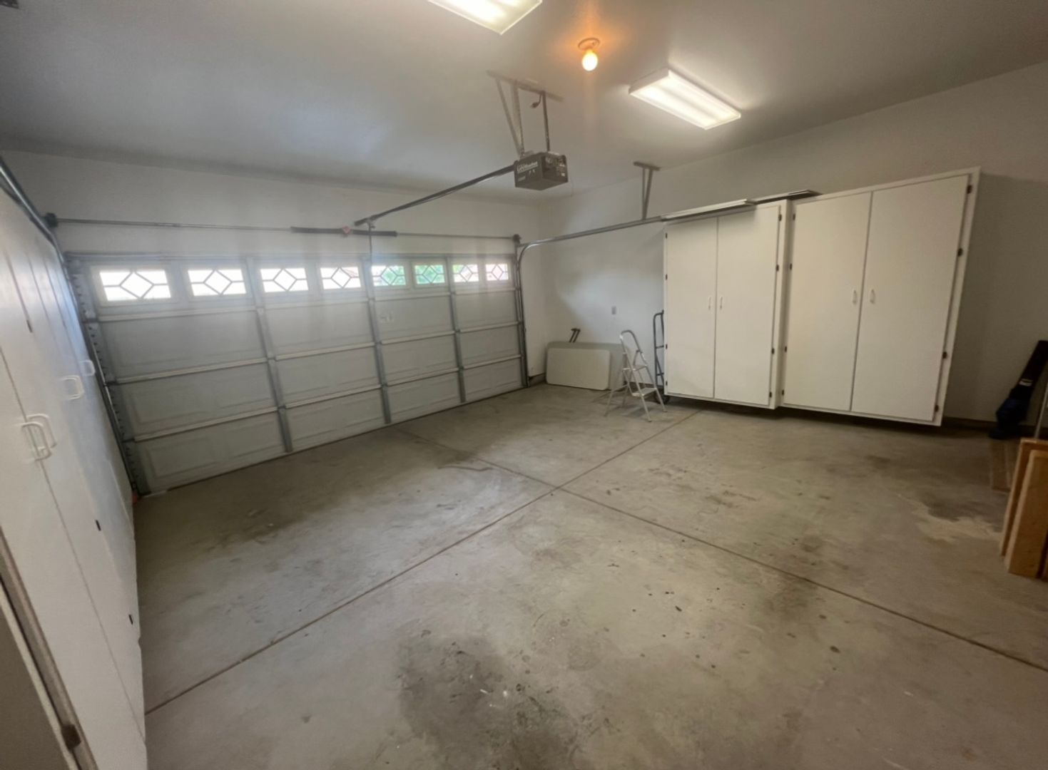 2455 E Marquise Ct  - Fresno - California - 3 bed, 2.5 bath rental property