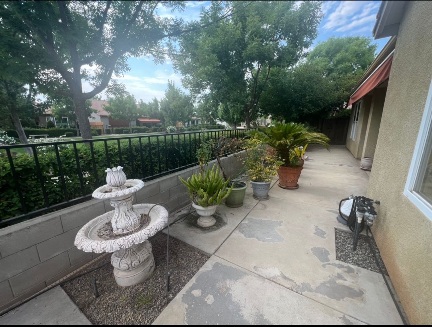 2455 E Marquise Ct  - Fresno - California - 3 bed, 2.5 bath rental property