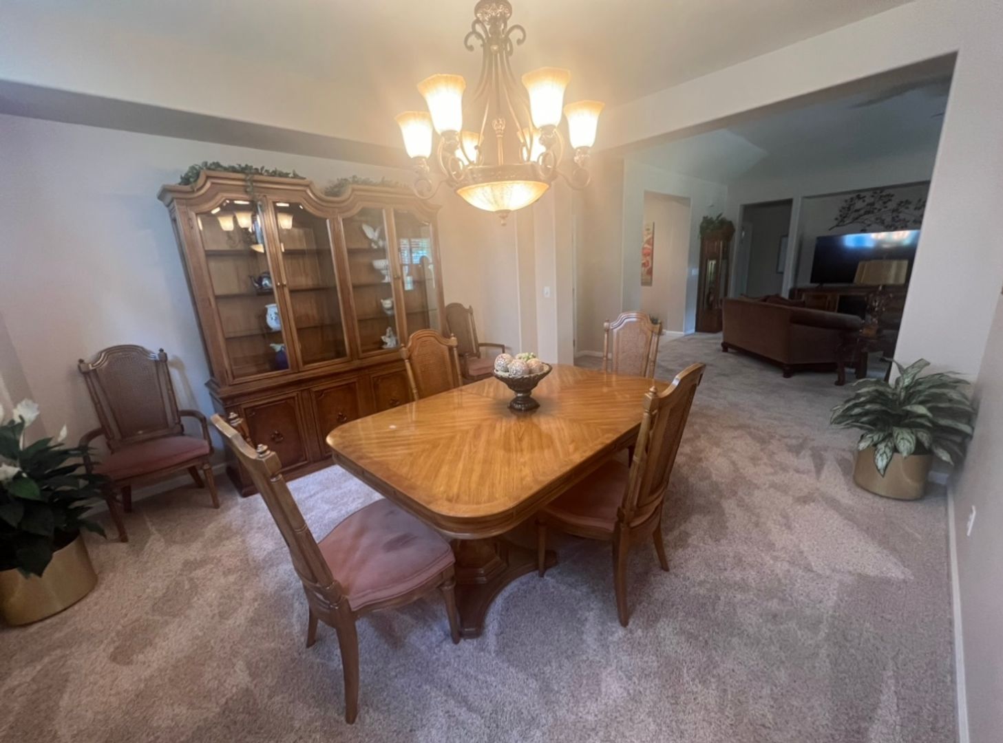 2455 E Marquise Ct  - Fresno - California - 3 bed, 2.5 bath rental property