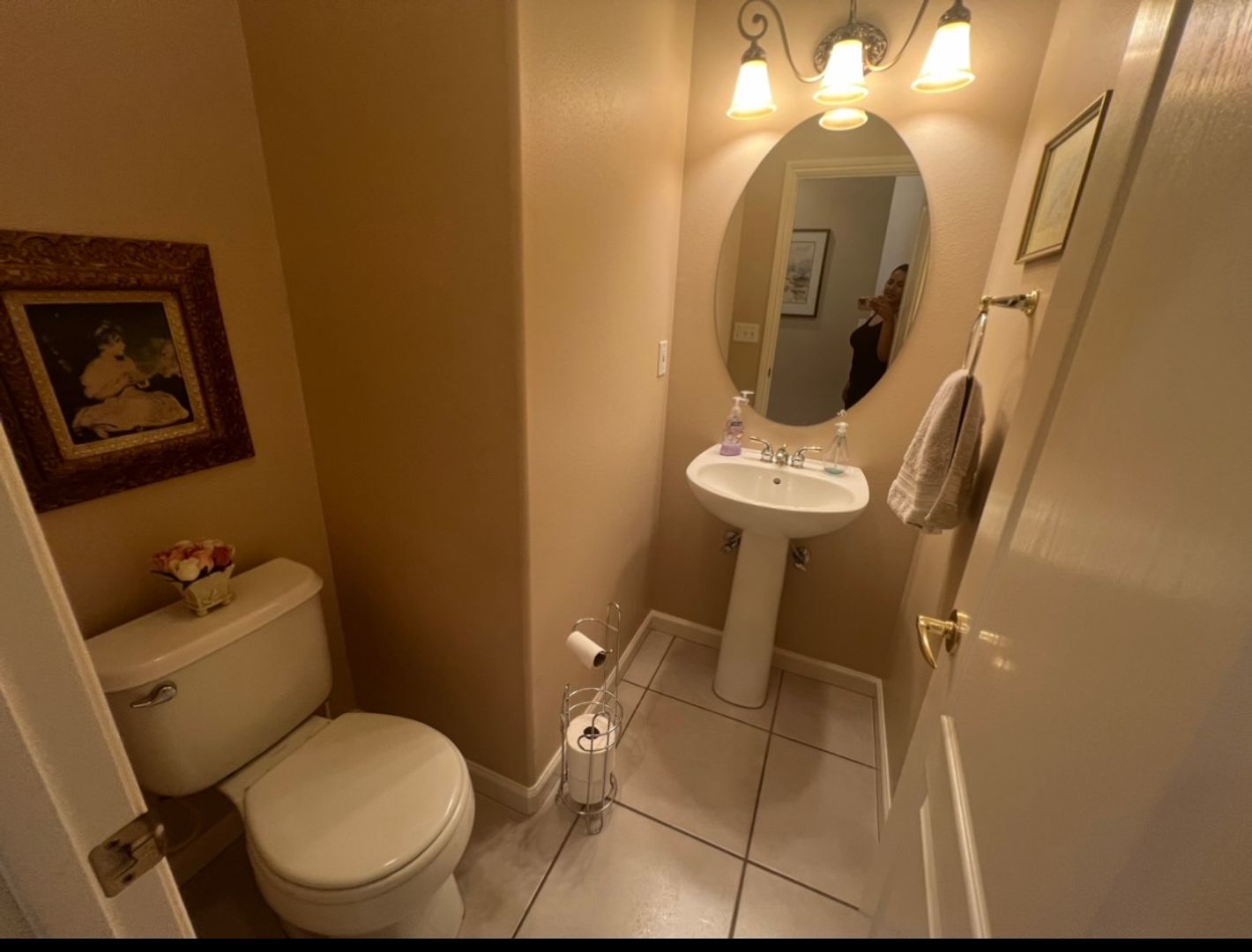 2455 E Marquise Ct  - Fresno - California - 3 bed, 2.5 bath rental property