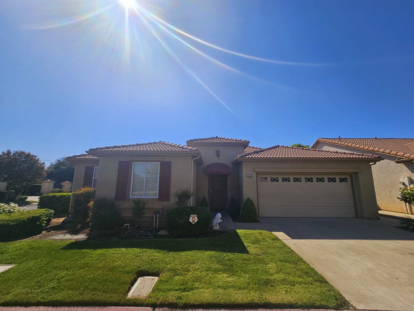 2455 E Marquise Ct  - Fresno - California - 3 bed, 2.5 bath rental property
