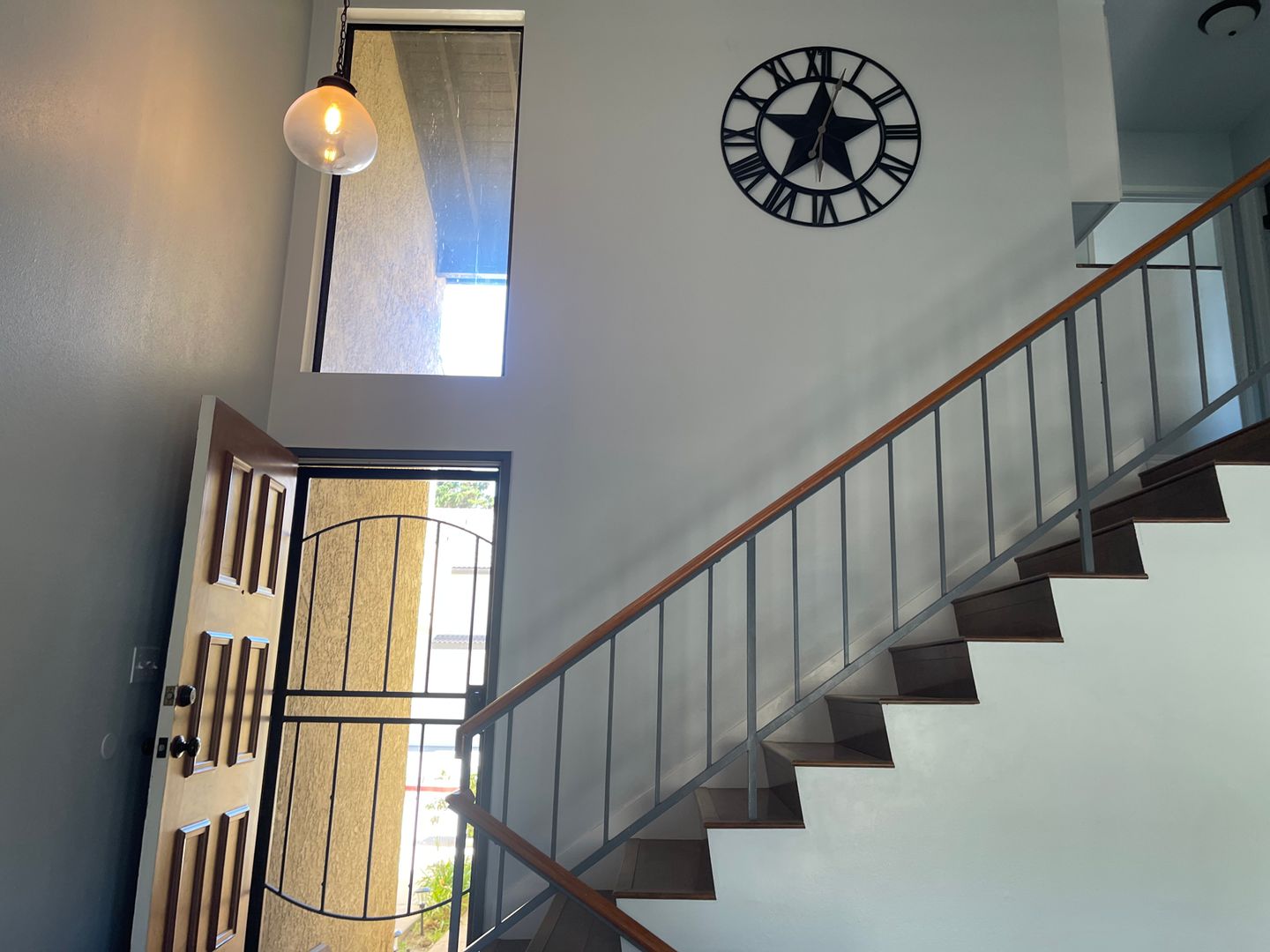 2518 Danube way  - Oxnard - California - 2 bed, 2.5 bath rental property