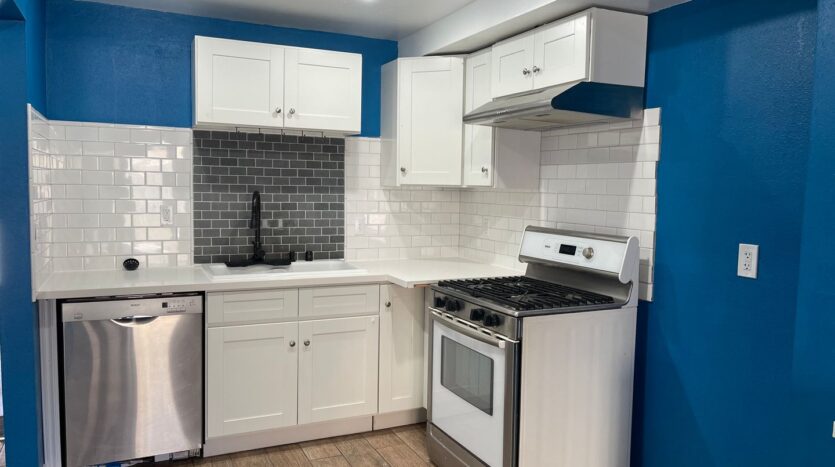 2518 Danube way  - Oxnard - California - 2 bed, 2.5 bath rental property