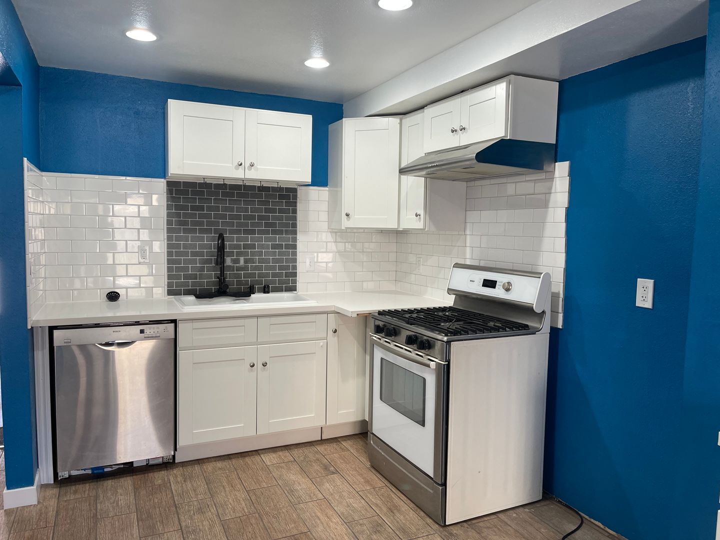 2518 Danube way  - Oxnard - California - 2 bed, 2.5 bath rental property