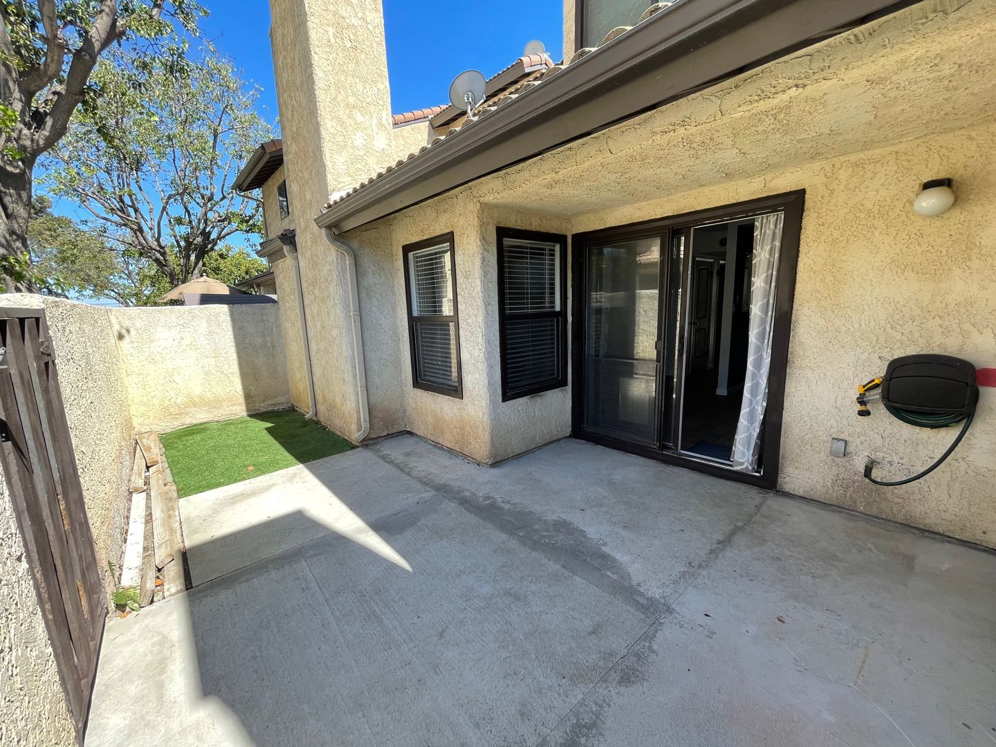 2518 Danube way  - Oxnard - California - 2 bed, 2.5 bath rental property