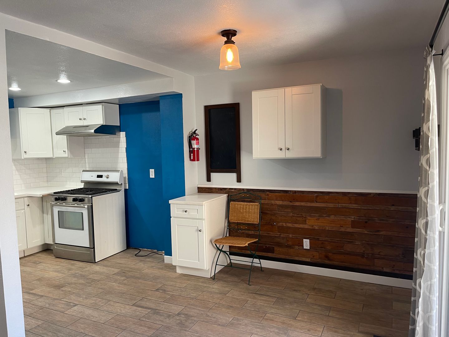 2518 Danube way  - Oxnard - California - 2 bed, 2.5 bath rental property