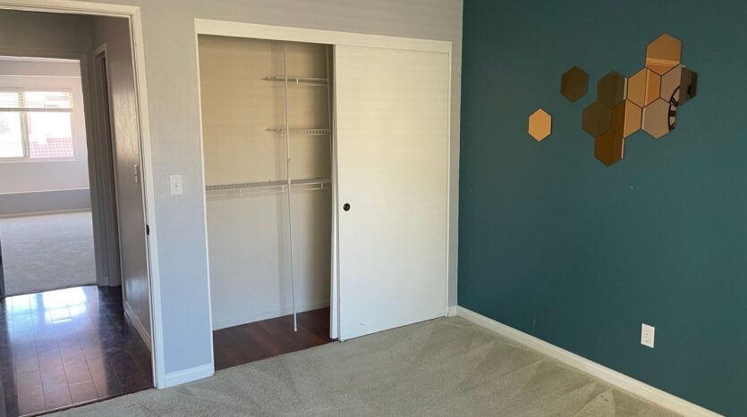 2518 Danube way  - Oxnard - California - 2 bed, 2.5 bath rental property